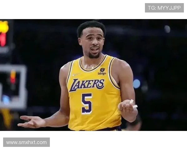 首秀表现惊艳NBA新星反篮小王子10投斩获20分2板2助1断1帽